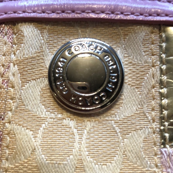 Coach Shiny Metallic Leather Lilac cosmetics bag - Picture 3 of 14